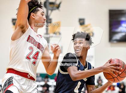 Thumbnail 1 in Centennial vs. St. John Bosco (The Classic at Damien) Tournament photogallery.