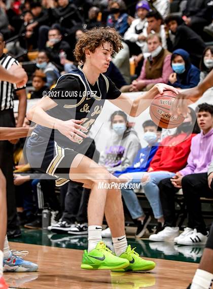 Thumbnail 2 in Centennial vs. St. John Bosco (The Classic at Damien) Tournament photogallery.
