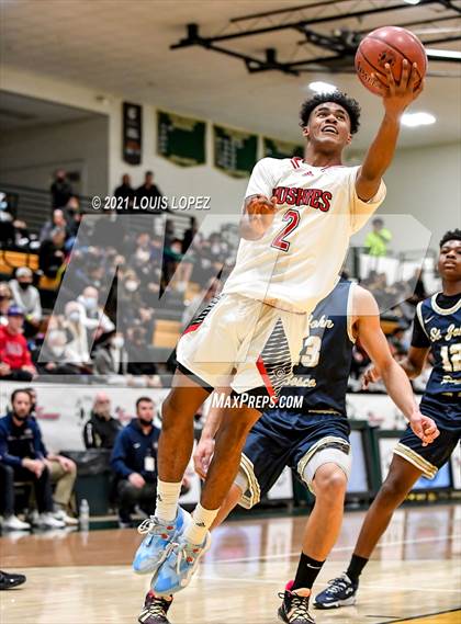 Thumbnail 2 in Centennial vs. St. John Bosco (The Classic at Damien) Tournament photogallery.