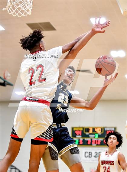 Thumbnail 3 in Centennial vs. St. John Bosco (The Classic at Damien) Tournament photogallery.