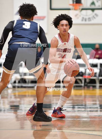Thumbnail 3 in Centennial vs. St. John Bosco (The Classic at Damien) Tournament photogallery.