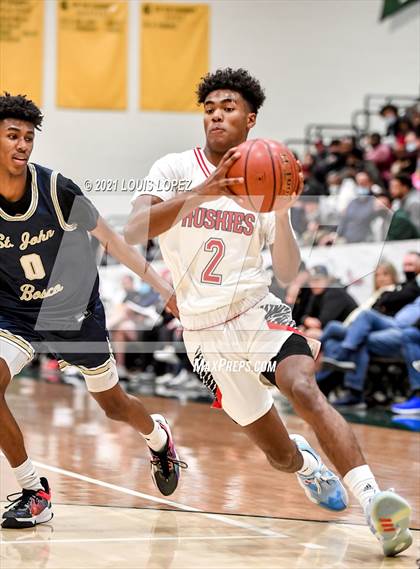Thumbnail 1 in Centennial vs. St. John Bosco (The Classic at Damien) Tournament photogallery.