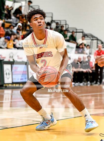 Thumbnail 3 in Centennial vs. St. John Bosco (The Classic at Damien) Tournament photogallery.