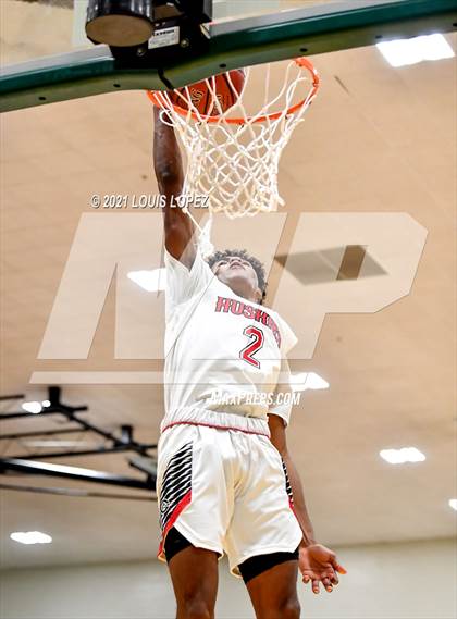 Thumbnail 3 in Centennial vs. St. John Bosco (The Classic at Damien) Tournament photogallery.