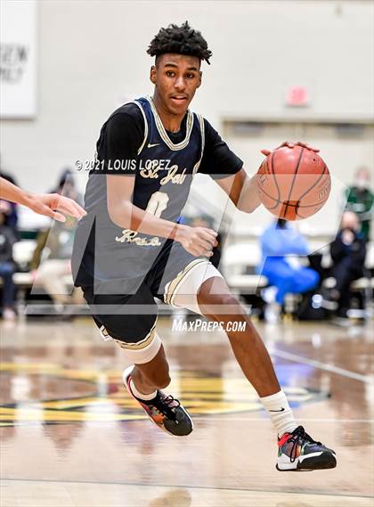 Thumbnail 1 in Centennial vs. St. John Bosco (The Classic at Damien) Tournament photogallery.