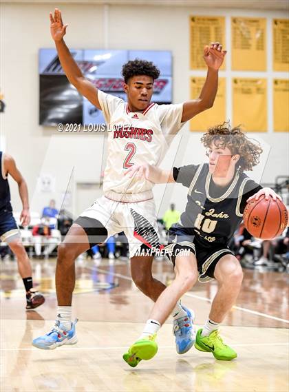 Thumbnail 1 in Centennial vs. St. John Bosco (The Classic at Damien) Tournament photogallery.