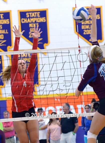 Thumbnail 3 in Assumption vs. Mater Dei (Durango Fall Classic) photogallery.