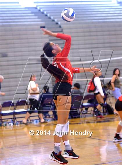Thumbnail 3 in Assumption vs. Mater Dei (Durango Fall Classic) photogallery.