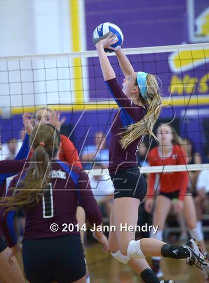 Thumbnail 1 in Assumption vs. Mater Dei (Durango Fall Classic) photogallery.