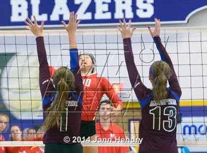 Thumbnail 3 in Assumption vs. Mater Dei (Durango Fall Classic) photogallery.