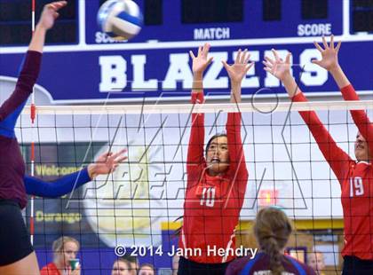 Thumbnail 2 in Assumption vs. Mater Dei (Durango Fall Classic) photogallery.