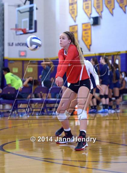 Thumbnail 1 in Assumption vs. Mater Dei (Durango Fall Classic) photogallery.