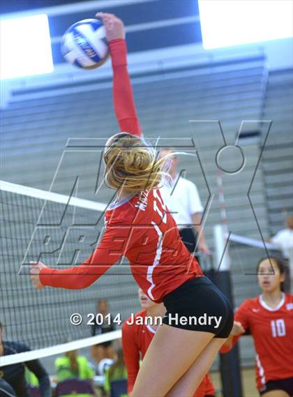 Thumbnail 1 in Assumption vs. Mater Dei (Durango Fall Classic) photogallery.