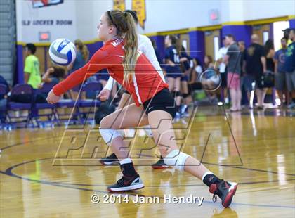 Thumbnail 3 in Assumption vs. Mater Dei (Durango Fall Classic) photogallery.