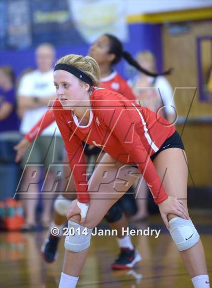 Thumbnail 2 in Assumption vs. Mater Dei (Durango Fall Classic) photogallery.