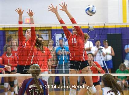 Thumbnail 3 in Assumption vs. Mater Dei (Durango Fall Classic) photogallery.