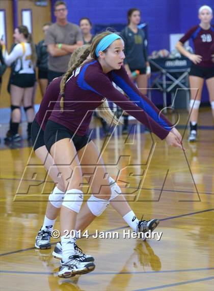 Thumbnail 3 in Assumption vs. Mater Dei (Durango Fall Classic) photogallery.