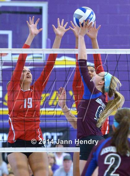 Thumbnail 1 in Assumption vs. Mater Dei (Durango Fall Classic) photogallery.