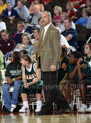 Thumbnail 1 in Naaman Forest vs. De Soto (UIL 5A Semifinals) photogallery.