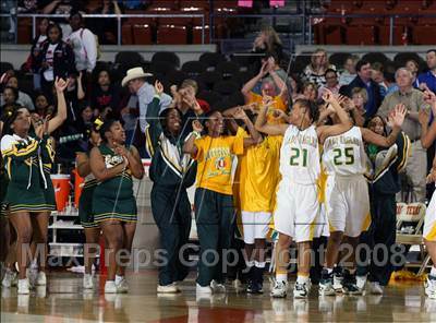 Thumbnail 1 in Naaman Forest vs. De Soto (UIL 5A Semifinals) photogallery.