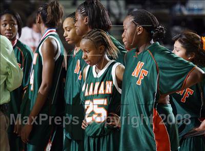 Thumbnail 1 in Naaman Forest vs. De Soto (UIL 5A Semifinals) photogallery.