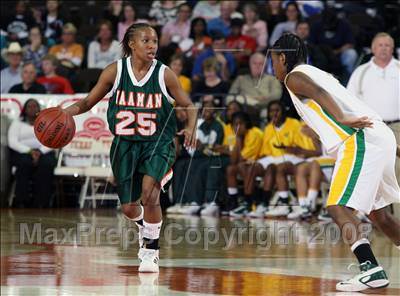Thumbnail 1 in Naaman Forest vs. De Soto (UIL 5A Semifinals) photogallery.
