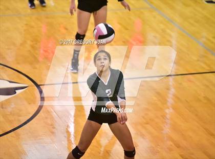 Thumbnail 3 in Slidell @ St. Mary's Dominican (LHSAA DI 2nd Round Playoff) photogallery.
