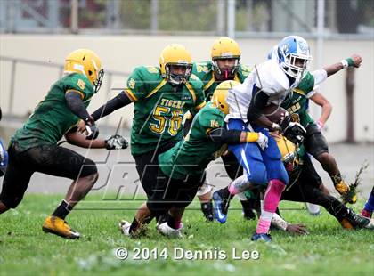 Thumbnail 3 in Oakland vs. Fremont photogallery.