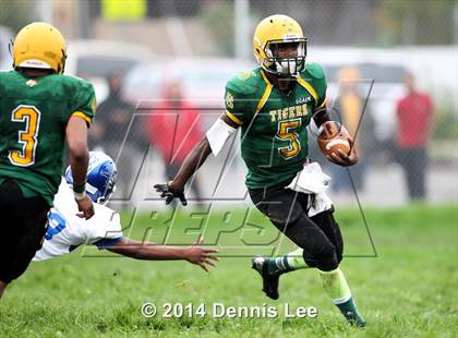 Thumbnail 3 in Oakland vs. Fremont photogallery.