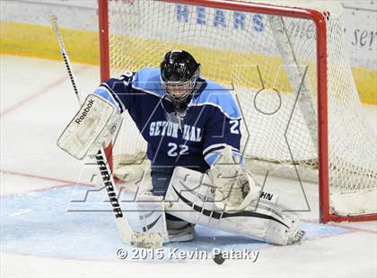 Thumbnail 3 in Seton Hall Prep vs. Bergen Catholic (Notre Dame New Year's Invitational Consolation) photogallery.