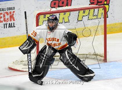 Thumbnail 2 in Seton Hall Prep vs. Bergen Catholic (Notre Dame New Year's Invitational Consolation) photogallery.