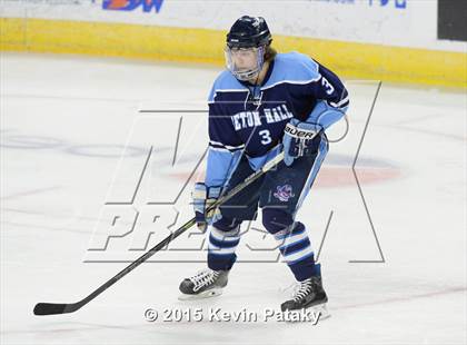 Thumbnail 2 in Seton Hall Prep vs. Bergen Catholic (Notre Dame New Year's Invitational Consolation) photogallery.