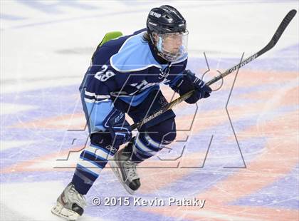Thumbnail 3 in Seton Hall Prep vs. Bergen Catholic (Notre Dame New Year's Invitational Consolation) photogallery.