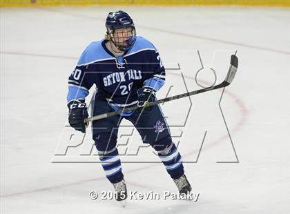 Thumbnail 3 in Seton Hall Prep vs. Bergen Catholic (Notre Dame New Year's Invitational Consolation) photogallery.