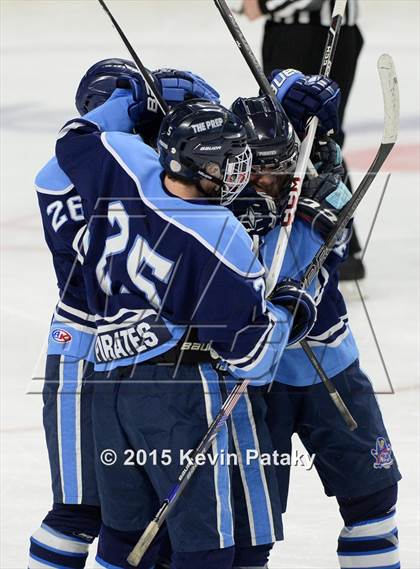 Thumbnail 2 in Seton Hall Prep vs. Bergen Catholic (Notre Dame New Year's Invitational Consolation) photogallery.