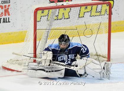 Thumbnail 1 in Seton Hall Prep vs. Bergen Catholic (Notre Dame New Year's Invitational Consolation) photogallery.