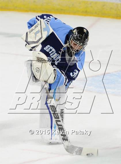Thumbnail 2 in Seton Hall Prep vs. Bergen Catholic (Notre Dame New Year's Invitational Consolation) photogallery.