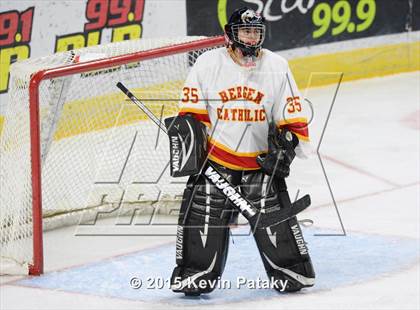Thumbnail 1 in Seton Hall Prep vs. Bergen Catholic (Notre Dame New Year's Invitational Consolation) photogallery.
