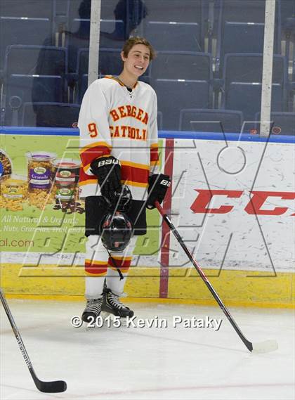 Thumbnail 3 in Seton Hall Prep vs. Bergen Catholic (Notre Dame New Year's Invitational Consolation) photogallery.