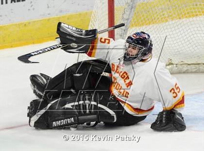 Thumbnail 2 in Seton Hall Prep vs. Bergen Catholic (Notre Dame New Year's Invitational Consolation) photogallery.