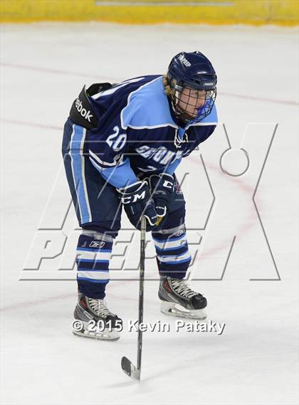 Thumbnail 3 in Seton Hall Prep vs. Bergen Catholic (Notre Dame New Year's Invitational Consolation) photogallery.