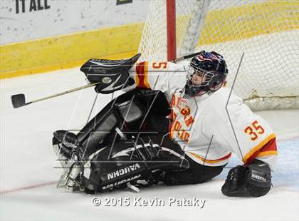 Thumbnail 1 in Seton Hall Prep vs. Bergen Catholic (Notre Dame New Year's Invitational Consolation) photogallery.