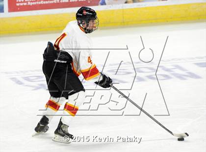 Thumbnail 3 in Seton Hall Prep vs. Bergen Catholic (Notre Dame New Year's Invitational Consolation) photogallery.