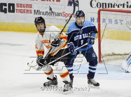 Thumbnail 3 in Seton Hall Prep vs. Bergen Catholic (Notre Dame New Year's Invitational Consolation) photogallery.