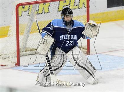 Thumbnail 2 in Seton Hall Prep vs. Bergen Catholic (Notre Dame New Year's Invitational Consolation) photogallery.