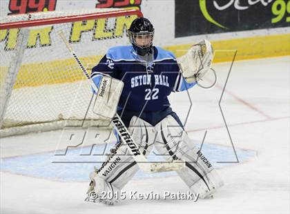 Thumbnail 1 in Seton Hall Prep vs. Bergen Catholic (Notre Dame New Year's Invitational Consolation) photogallery.