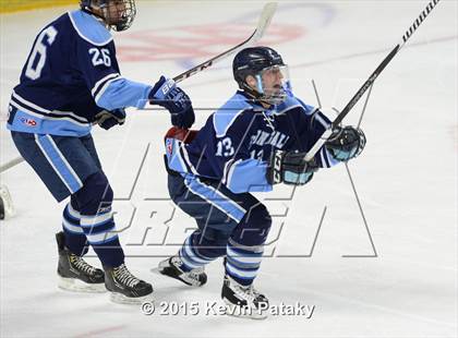 Thumbnail 2 in Seton Hall Prep vs. Bergen Catholic (Notre Dame New Year's Invitational Consolation) photogallery.