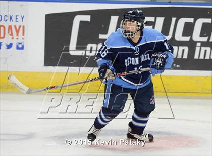 Thumbnail 2 in Seton Hall Prep vs. Bergen Catholic (Notre Dame New Year's Invitational Consolation) photogallery.