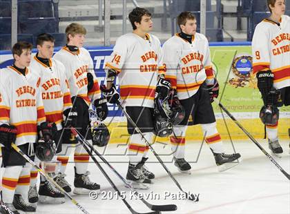Thumbnail 3 in Seton Hall Prep vs. Bergen Catholic (Notre Dame New Year's Invitational Consolation) photogallery.