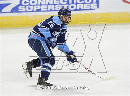 Thumbnail 2 in Seton Hall Prep vs. Bergen Catholic (Notre Dame New Year's Invitational Consolation) photogallery.